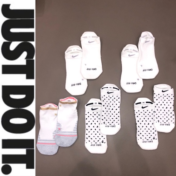 nike socks labeled left and right